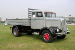 Lancia
                                                          Esaro