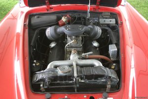 Lancia
Aurelia B24 Spider
- Foto:
Supercars.net Lancia
Aurelia B24 Spider
- Foto:
Supercars.net