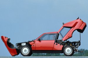 Lancia Delta
                                                  S4 Stradale