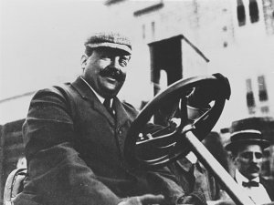 Vincenzo
                                                          Lancia